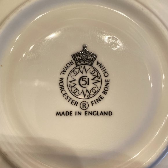 Royal Westchester Cream or Soup Bowl & Saucer Set Warmstry White Discont EUC - Picture 7 of 8